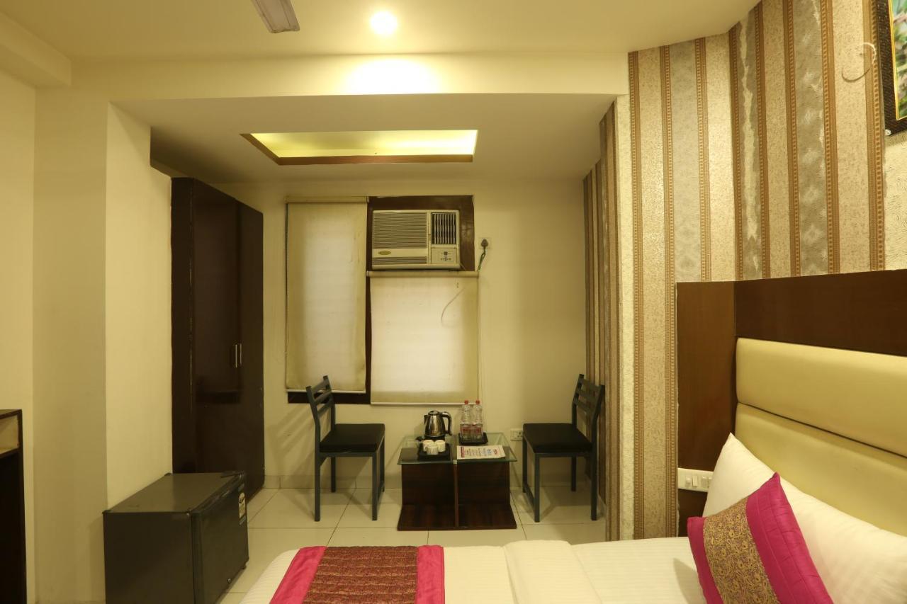 Melfort Bed & Breakfast New Delhi Buitenkant foto